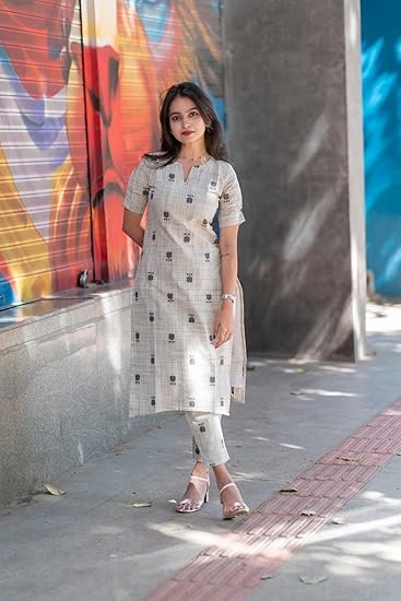 ANNI DESIGNER Women's Rayon Viscose Straight Printed Kurta with Pant - Image 5